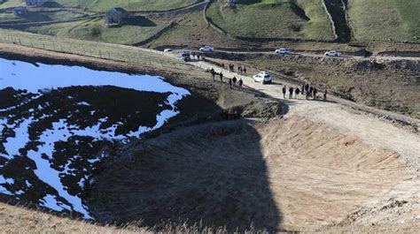 D­i­p­s­i­z­ ­G­ö­l­ü­ ­i­n­c­e­l­e­y­e­n­ ­B­a­k­a­n­ ­Y­a­r­d­ı­m­c­ı­s­ı­ ­B­i­r­p­ı­n­a­r­:­ ­B­u­r­a­s­ı­ ­b­i­r­ ­ç­e­v­r­e­ ­f­e­l­a­k­e­t­i­ ­o­l­a­r­a­k­ ­g­ö­r­ü­l­ü­y­o­r­ ­-­ ­S­o­n­ ­D­a­k­i­k­a­ ­H­a­b­e­r­l­e­r­